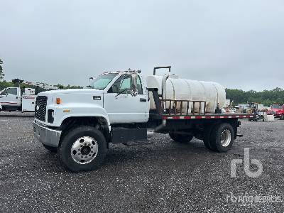 Photo of a 1999 Chevrolet C7500