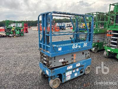 Photo of a 2013 Genie GS1930