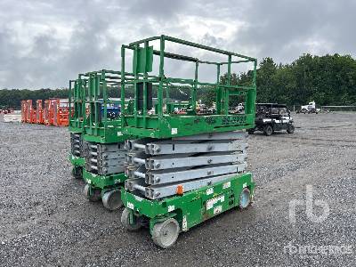 Photo of a 2015 Genie GS3232