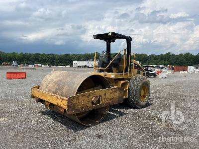 Photo of a 2004 Caterpillar CS-533E
