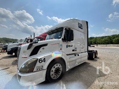 Photo of a 2016 Volvo VNL670
