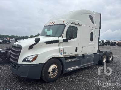 Photo of a 2018 Freightliner CASCADIA 126