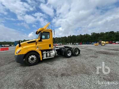Photo of a 2019 Freightliner CASCADIA 126