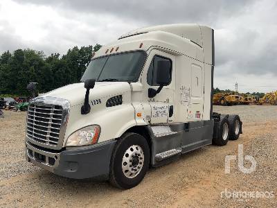Photo of a 2018 Freightliner CASCADIA 113