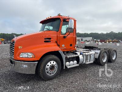 Photo of a 2018 Mack CXU613