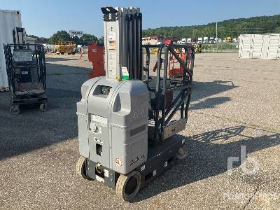 Photo of a 2010 JLG 20AM