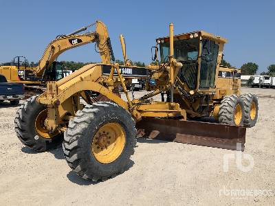Photo of a 1998 Caterpillar 140H