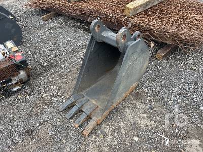 Photo of a  Case 18 in Digging - Fits 580 Super N