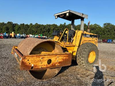 Photo of a 1999 Caterpillar CS-563C