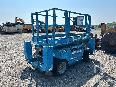Photo of a 2007 Genie GS2668RT