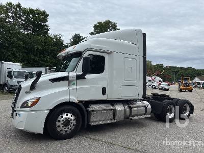 Photo of a 2020 Freightliner CASCADIA 116