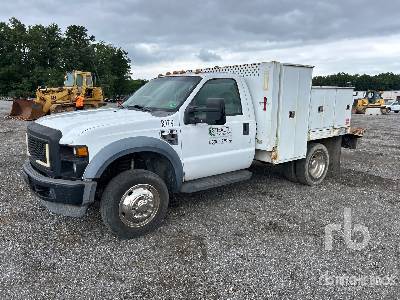 Photo of a 2008 Ford F-550