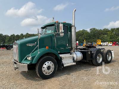 Photo of a 2006 Kenworth T800
