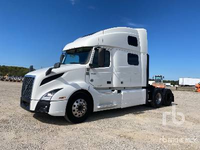 2022 VOLVO  VNL860  6x4  Truck Tractor (T/A)