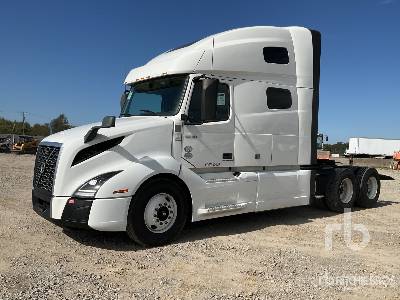 2022 VOLVO  VNL760  6x4  Truck Tractor (T/A)