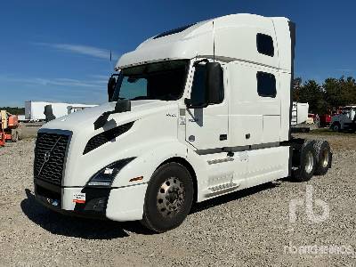 2022 VOLVO  VNL860  6x4  Truck Tractor (T/A)
