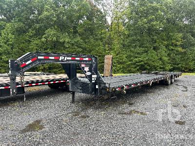 2020 PJ  40 ft T/A Gooseneck  Equipment Trailer
