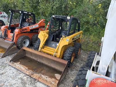 2002 JOHN DEERE 240 (Inoperable) Skid Steer Loader 2002 JOHN DEERE 240 (Inoperable) Skid Steer Loader