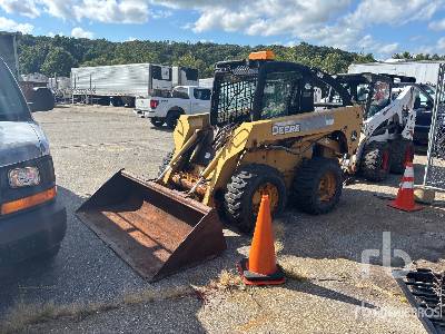 2005 JOHN DEERE 325 (Inoperable) Skid Steer Loader 2005 JOHN DEERE 325 (Inoperable) Skid Steer Loader
