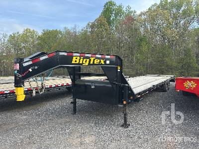 2024 BIG TEX  14GN-33D5A-MRBK  33 ft T/A Gooseneck  Equipment Trailer