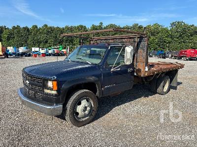 1999 CHEVROLET  3500 HD  4x2 (Inoperable)  Flatbed Truck
