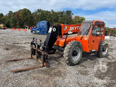2013 SKYTRAK  8042  Telescopic Forklift