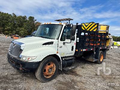 2005 International 4300