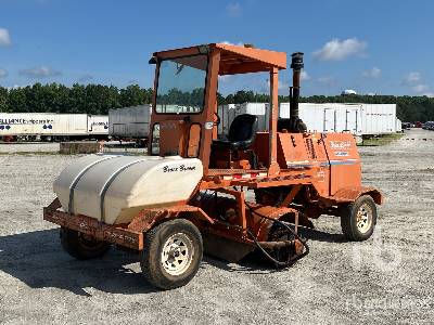 Photo of a 2006 Broce Broom RJ350