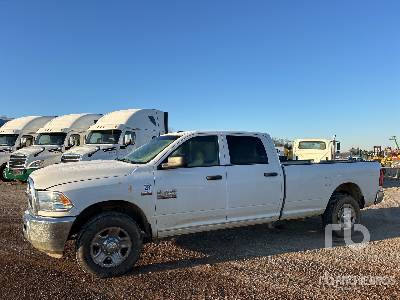2016 RAM  2500  4x2 Crew Cab  Pickup