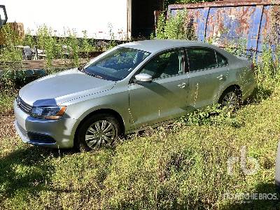 2013 VOLKSWAGEN JETTA SE Automobile 2013 VOLKSWAGEN JETTA SE Automobile