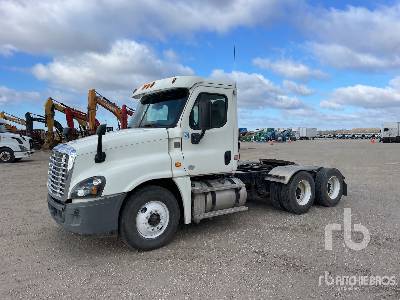 Photo of a 2014 Freightliner CASCADIA 125