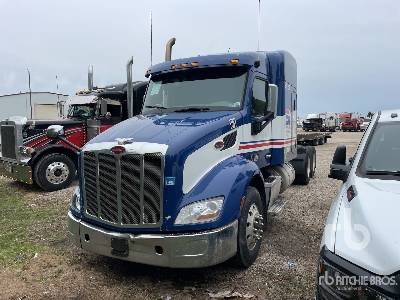 Photo of a 2017 Peterbilt 579