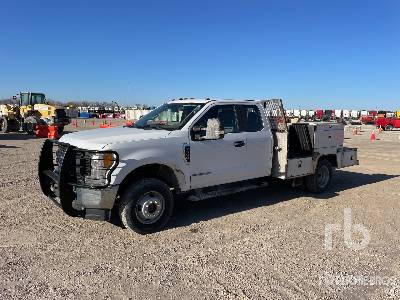 Photo of a 2017 Ford F-350