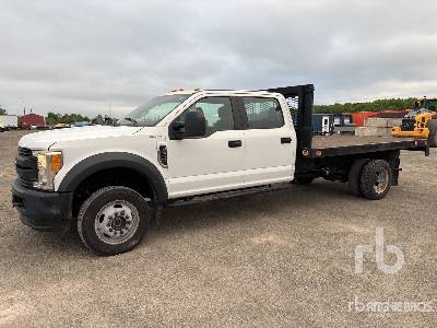 Photo of a 2017 Ford F-550