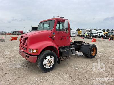 Photo of a 1998 International 8100