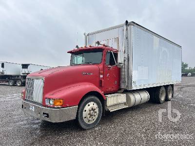 Photo of a 1995 International 9400