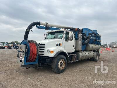Photo of a 2002 Sterling L7500