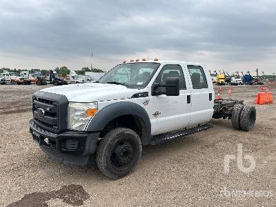 Photo of a 2015 Ford F-550