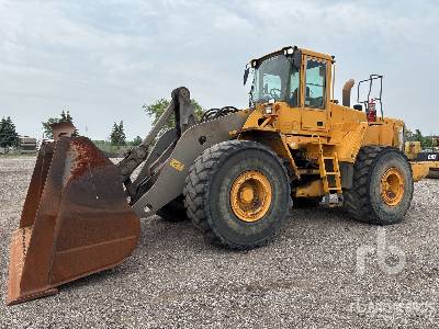 Photo of a 2005 Volvo L220E