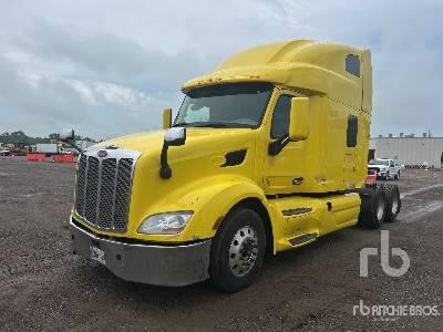 Photo of a 2022 Peterbilt 579