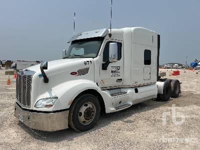 Photo of a 2018 Peterbilt 579