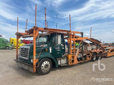 Photo of a 2007 Sterling LT9500