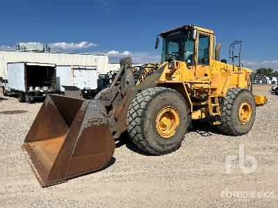 Photo of a 2003 Volvo L150E