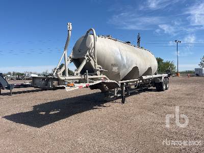 Photo of a 2012 Polar 1000 cft T/A (Inoperable)