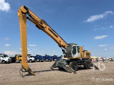 Photo of a 2012 Liebherr A934C-HD