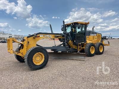 Photo of a 2017 John Deere 772G
