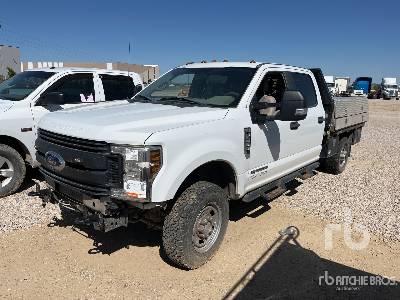 2019 FORD  F-350  XL 4x4 Crew Cab (Inoperable)  Flatbed Truck