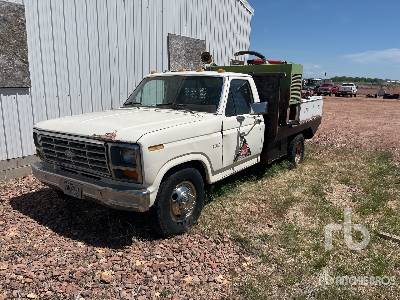 Photo of a 1982 Ford F-350