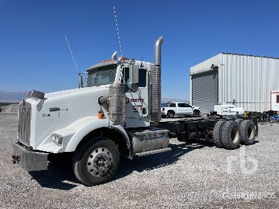 Photo of a 2009 Kenworth T800