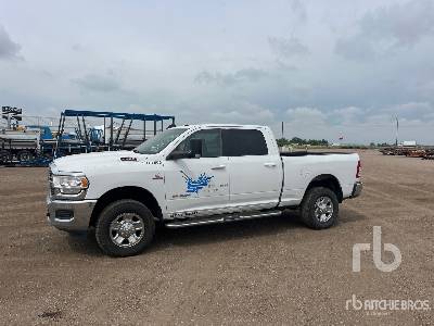 2020 RAM  2500  4x4 Crew Cab  Pickup